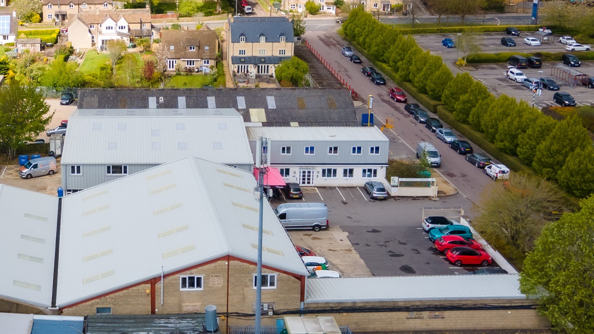 Avening F2 Office to Let External 1