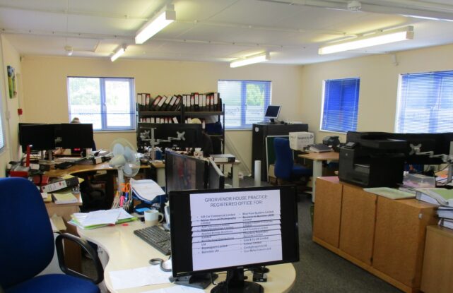 Avening F2 Office to Let Internal 2