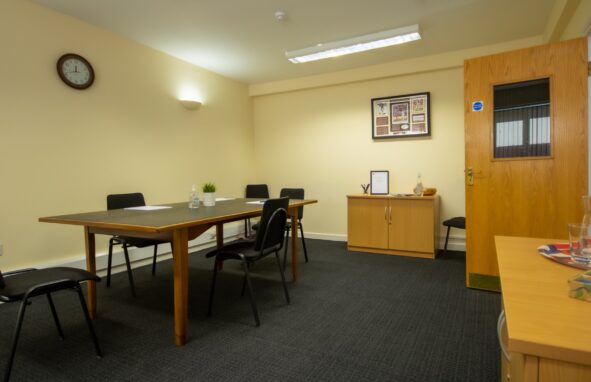 Avening G2 Office to Let Internal 2
