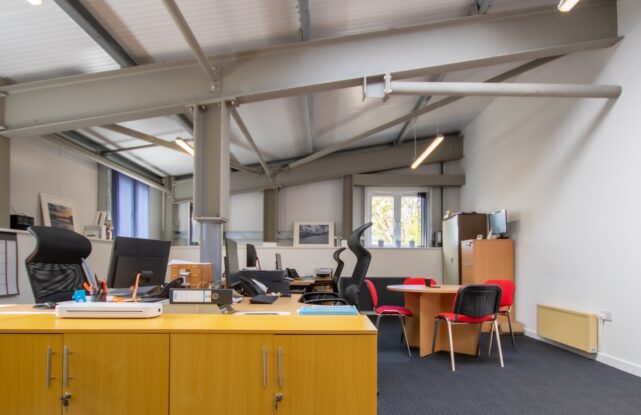 Coates G Office to Let Internal 1