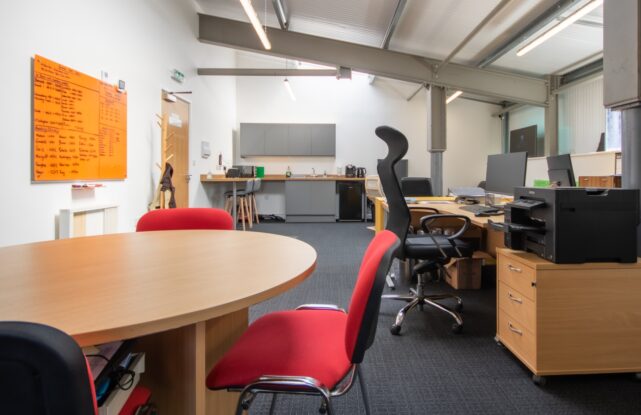 Coates G Office to Let Internal 3