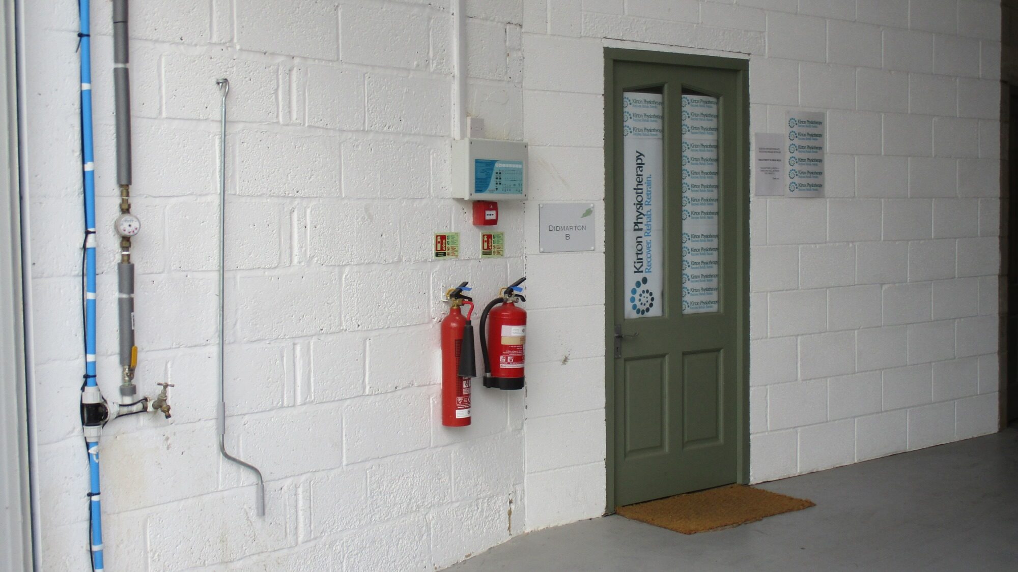 Didmarton B Workshop to Let External 1
