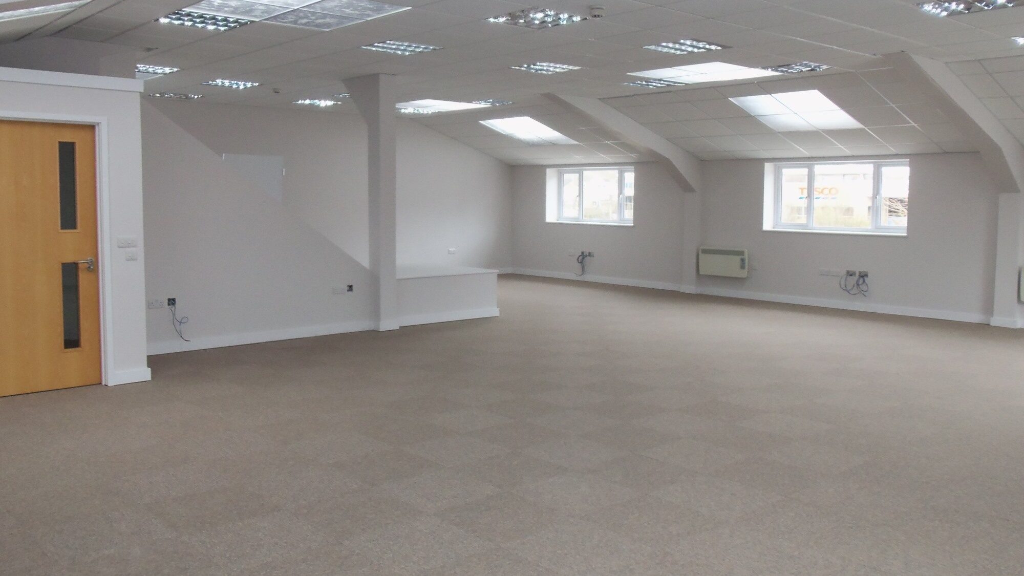 Kingscote A-B First Floor Office to Let Internal 3