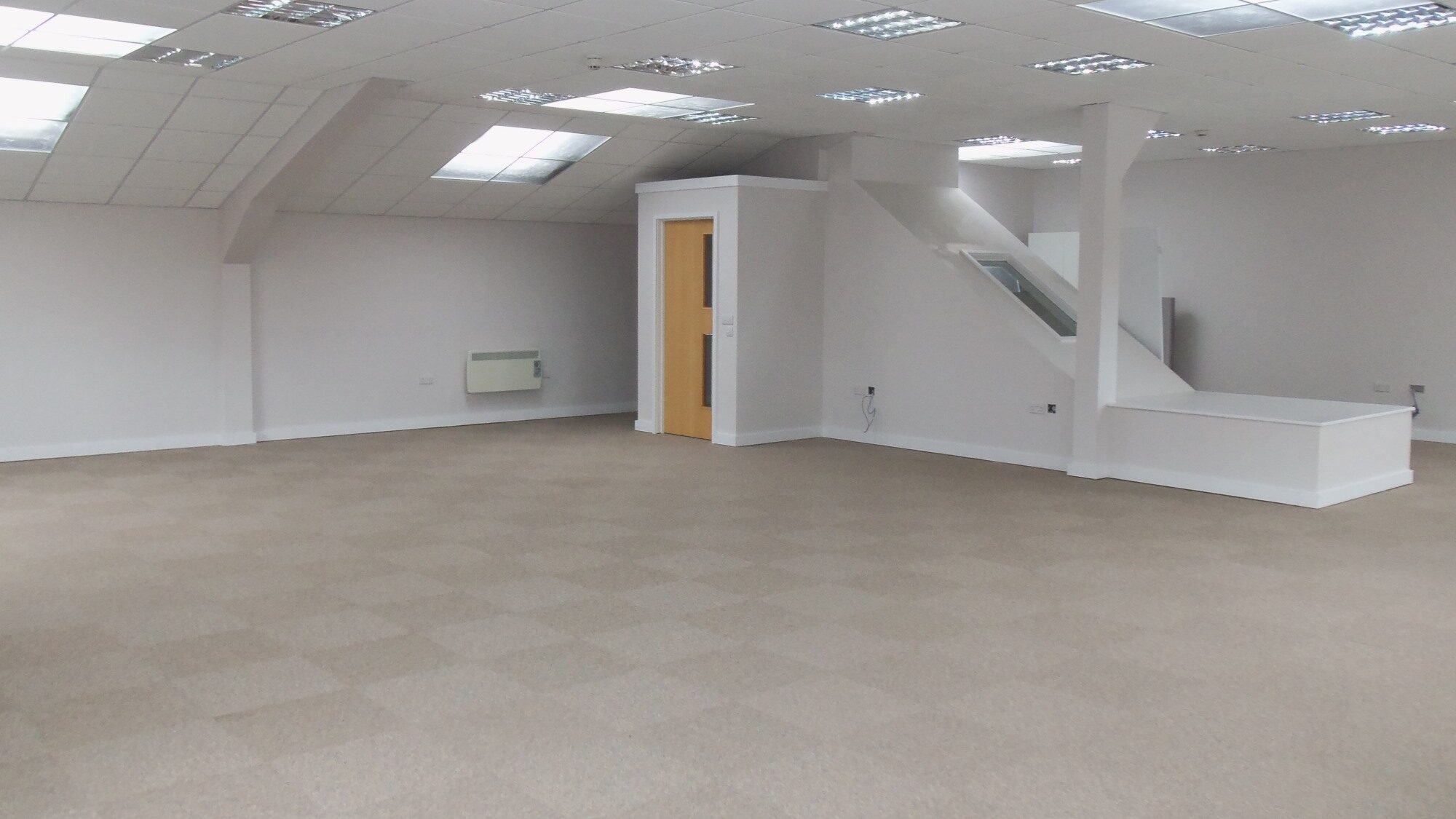 Kingscote A-B First Floor Office to Let Internal 6