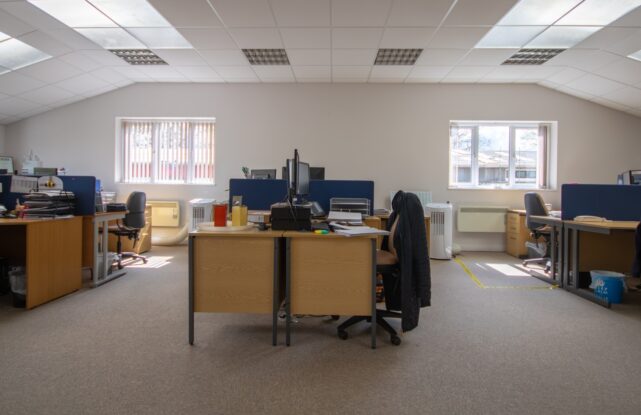 Kingscote A-B First Floor Office to Let Internal 7