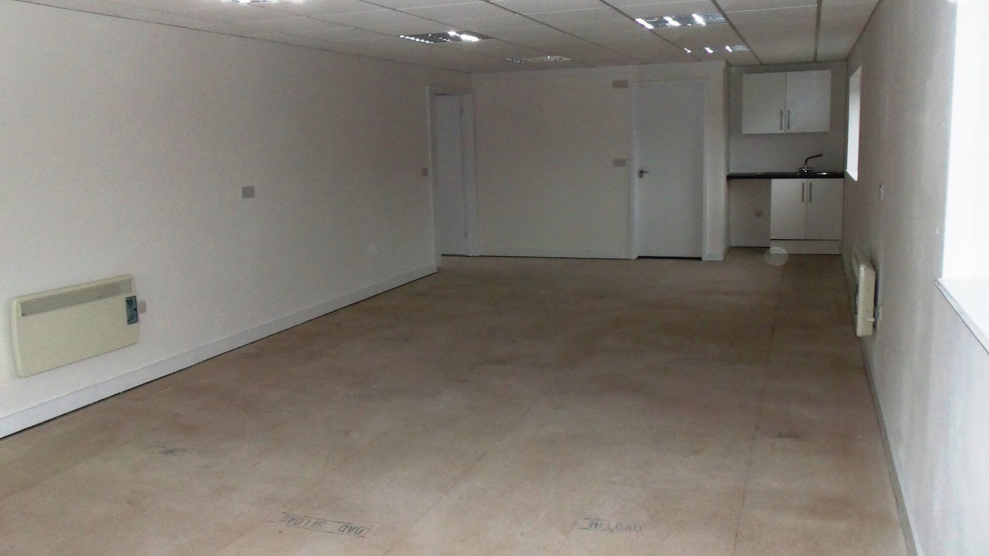 Kingscote D Office to Let Internal 2