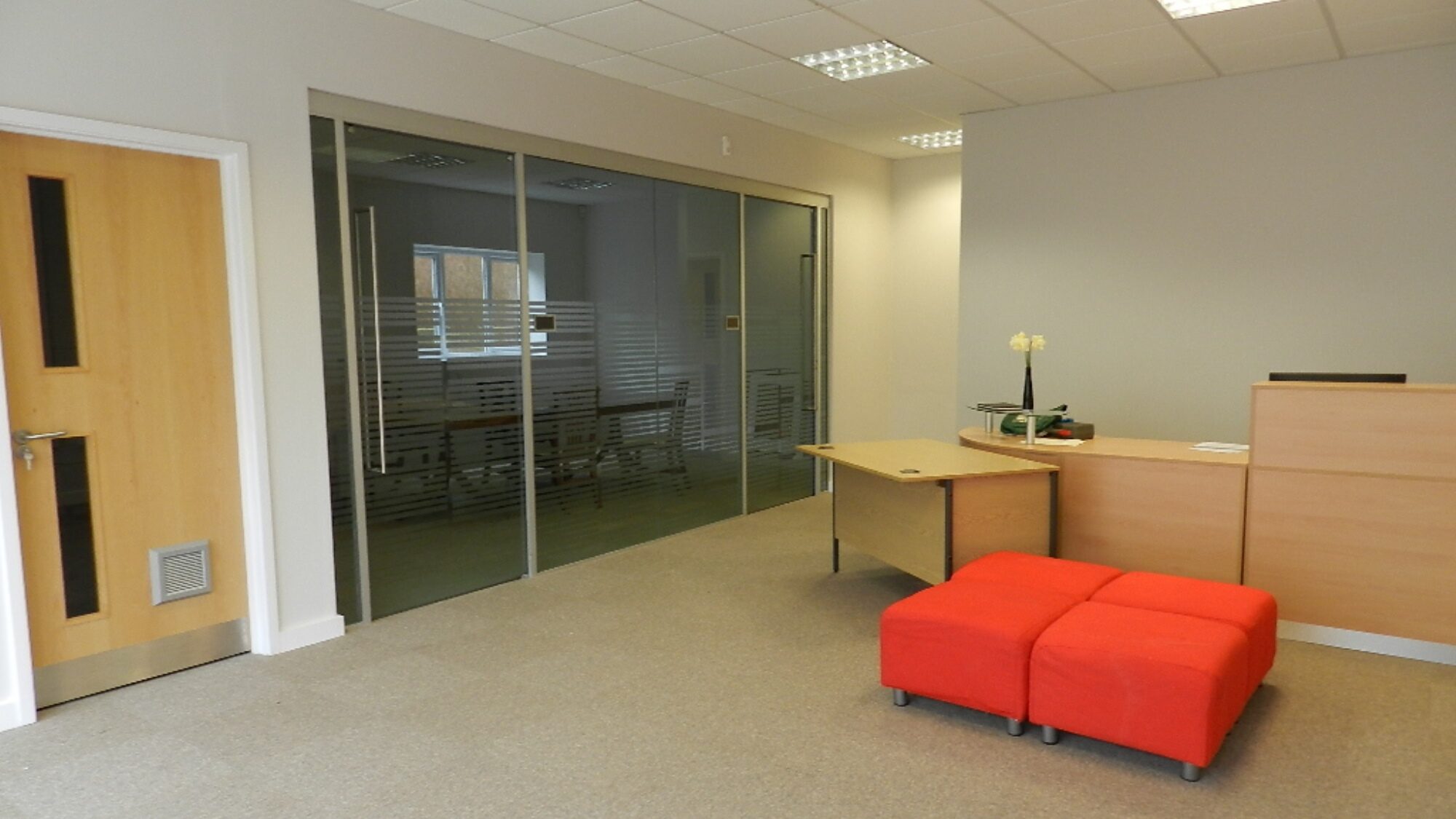 Kingscote G3 Office to Let Internal 1