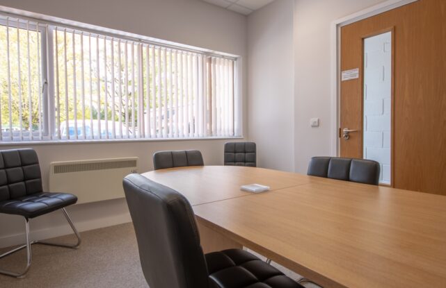Kingscote G5 Office to Let Internal 1